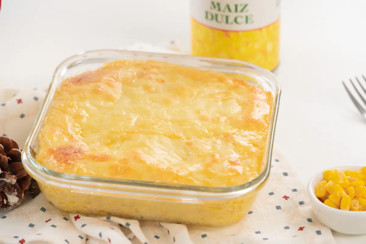 Receta de Nuestro souflé de maíz es un éxito garantizado.