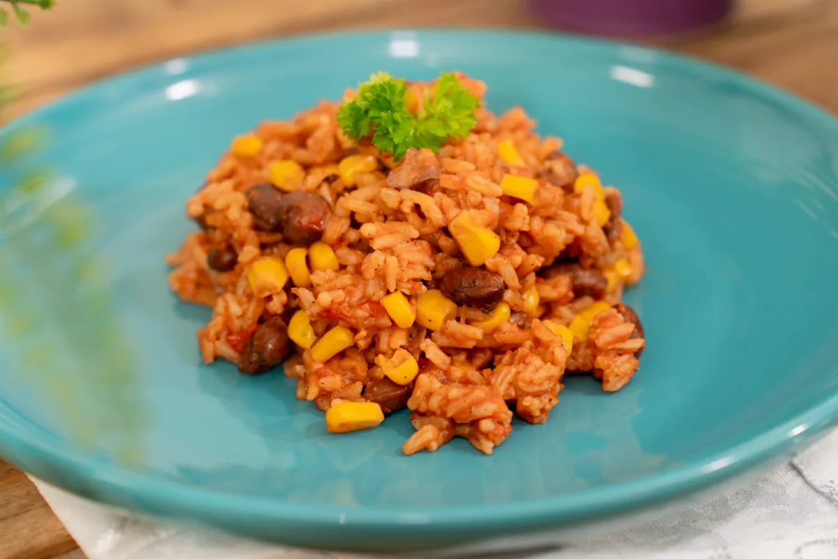 Receta de Arroz con Habichuelas Rojas y Maíz