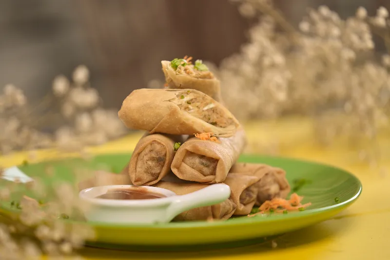 Receta de Deliciosos Egg Rolls con Salsa Agridulce: Una Receta Para Saborear