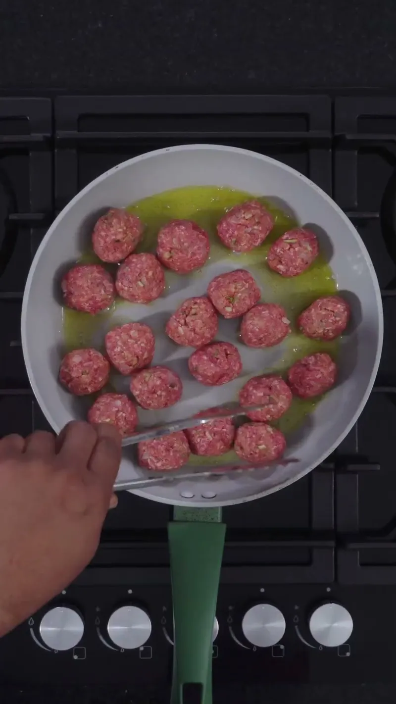 Receta de Pasta con Albóndigas